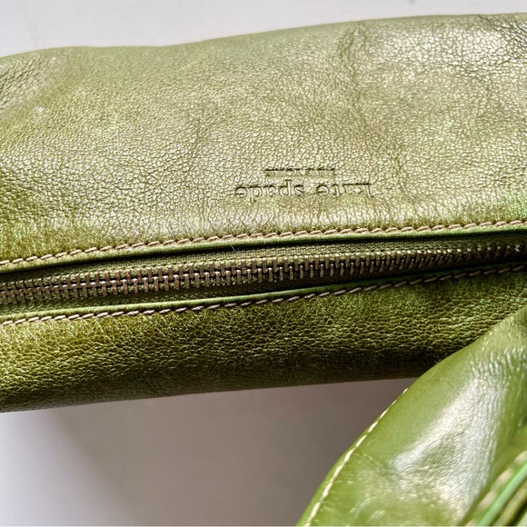 Kate Spade vintage 90s leather shoulder bag with bow strap in olive green - Picture 9 of 12